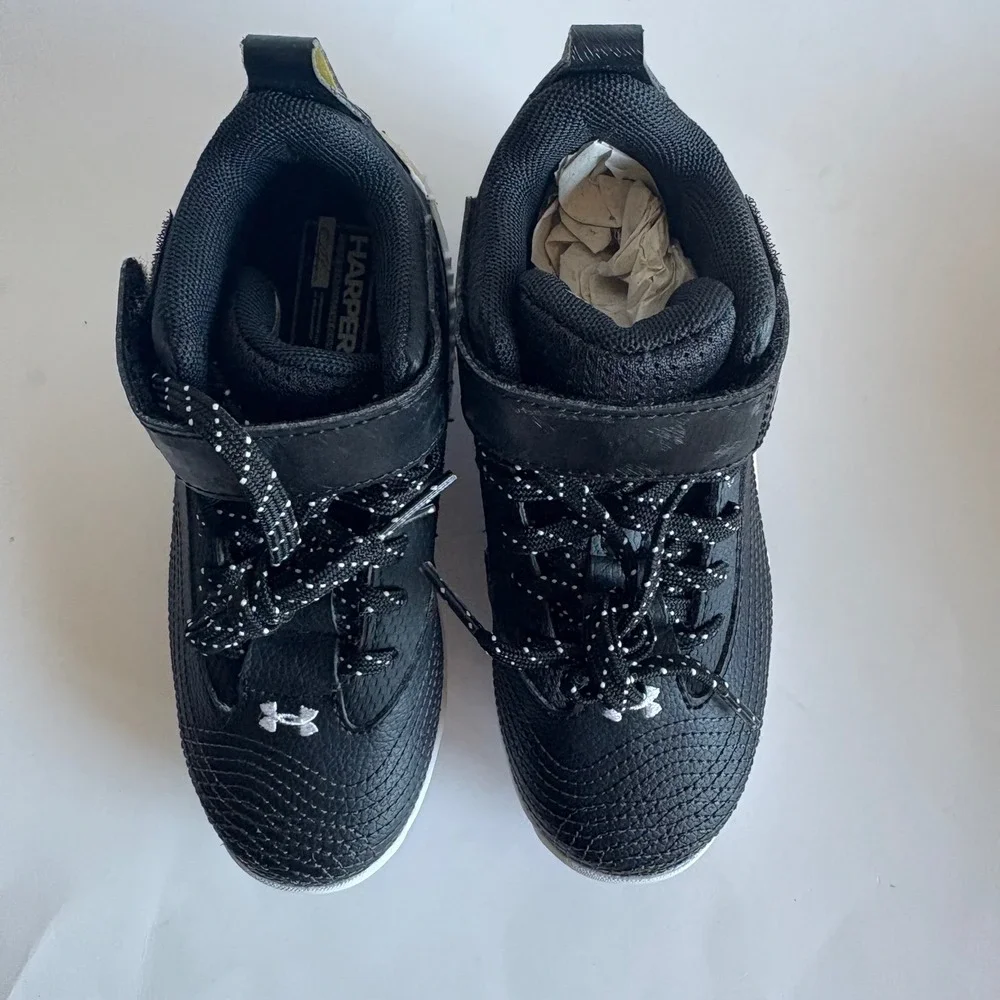 Under Armour Harper 7 Mid RM Jr Baseball Cleats Black White Gold 11K NEW